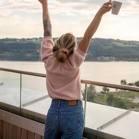 Wood By Frich's Hotel